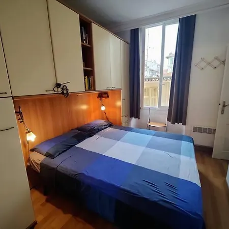 Close To Beaches And Shops, Up 6 Pers Апартаменты *