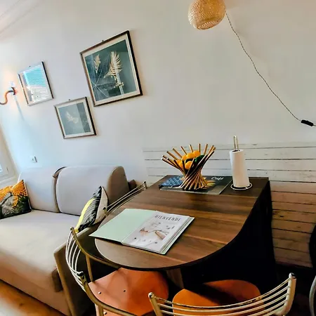 Close To Beaches And Shops, Up 6 Pers Διαμέρισμα